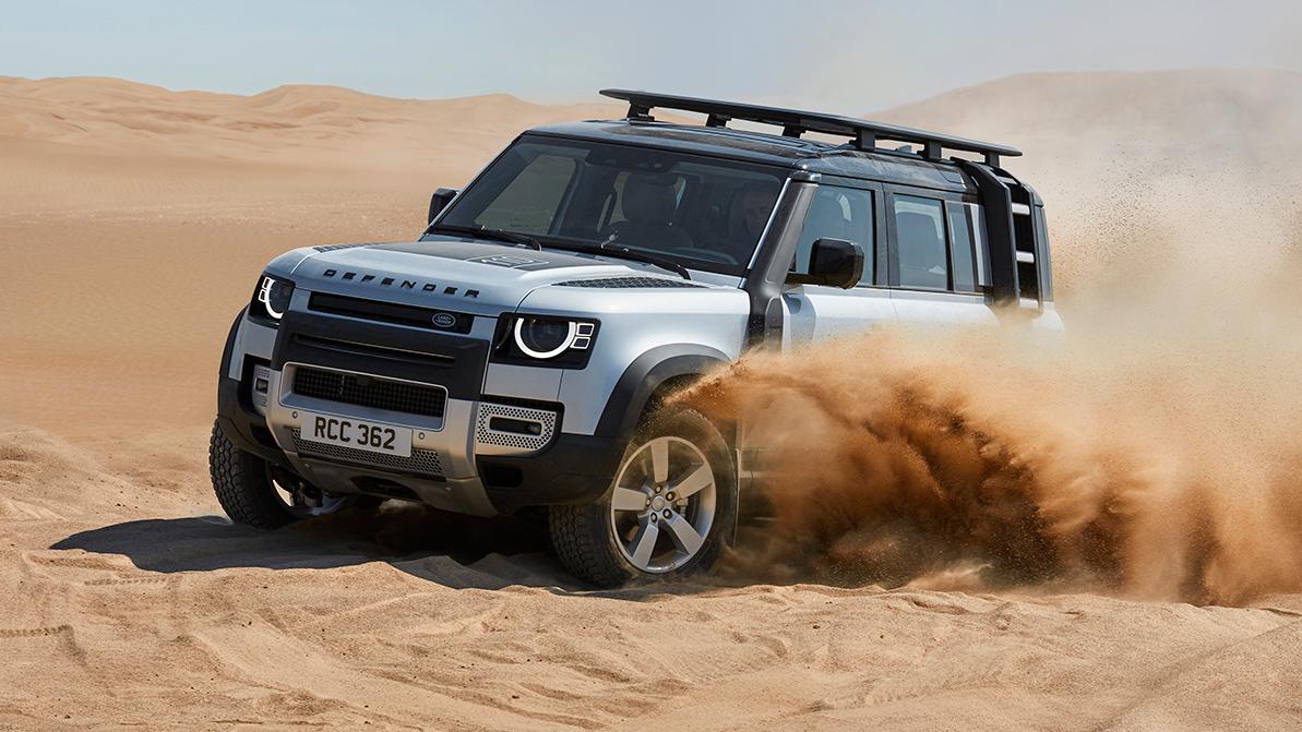 Land Rover Defender стал автомобилем года, по мнению женщин