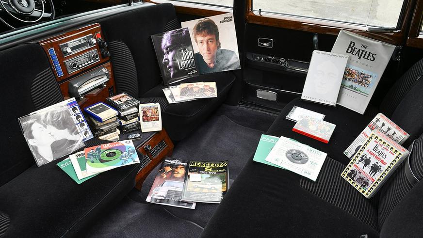 В продаже появился Mercedes-Benz Pullman, собранный для Джона Леннона