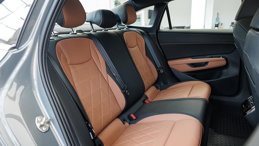 Volkswagen вернулся в Казахстан. Сколько стоят машины?