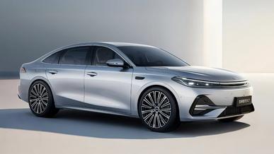 Geely представила в Китае новый гибридный седан Galaxy A7