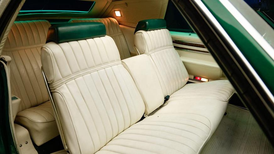 Сadillac Eldorado с рулём-эмблемой выставлен на продажу в США