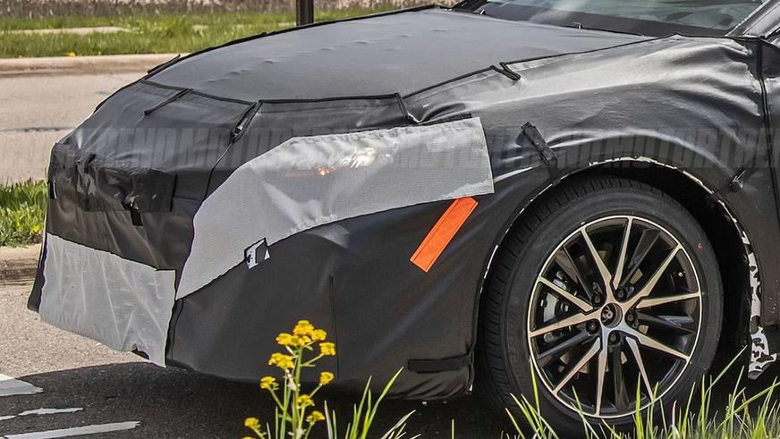 Прототип новой Toyota Camry засекли на дорогах