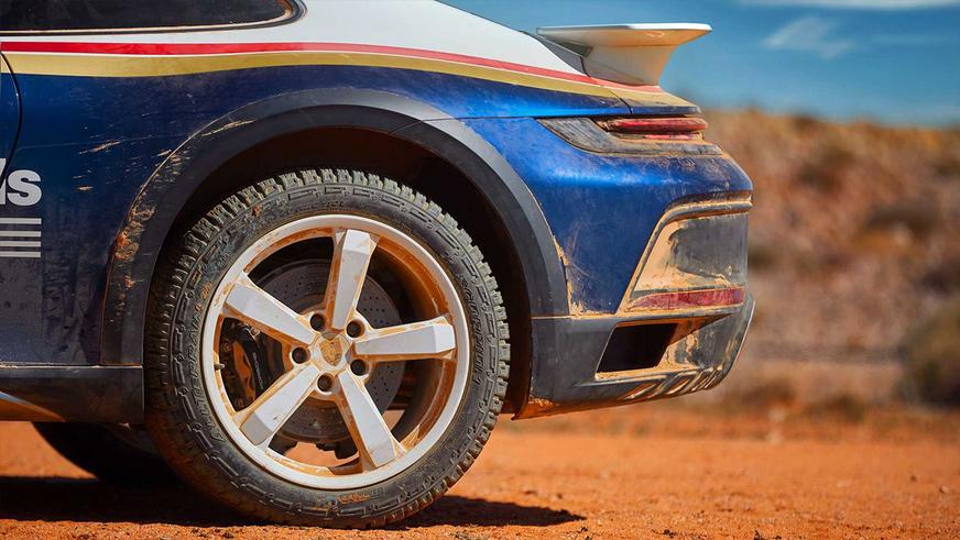 Porsche представила 911 с 3.2-дюймовым лифтом