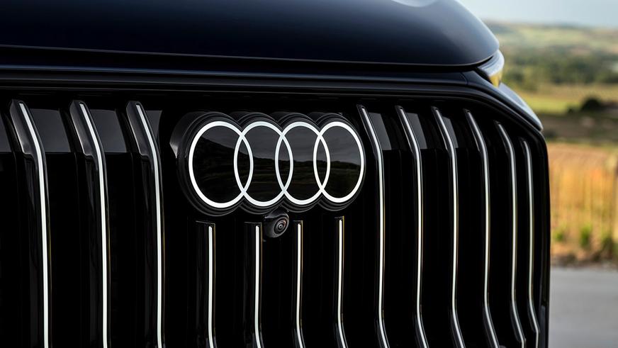 У Audi появился новый флагманский кроссовер – Q9
