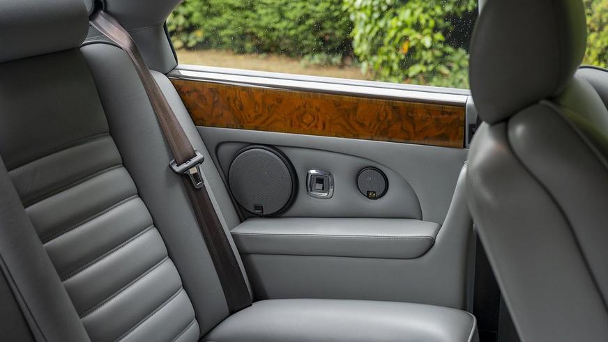 Bentley Continental R Элтона Джона выставили на продажу