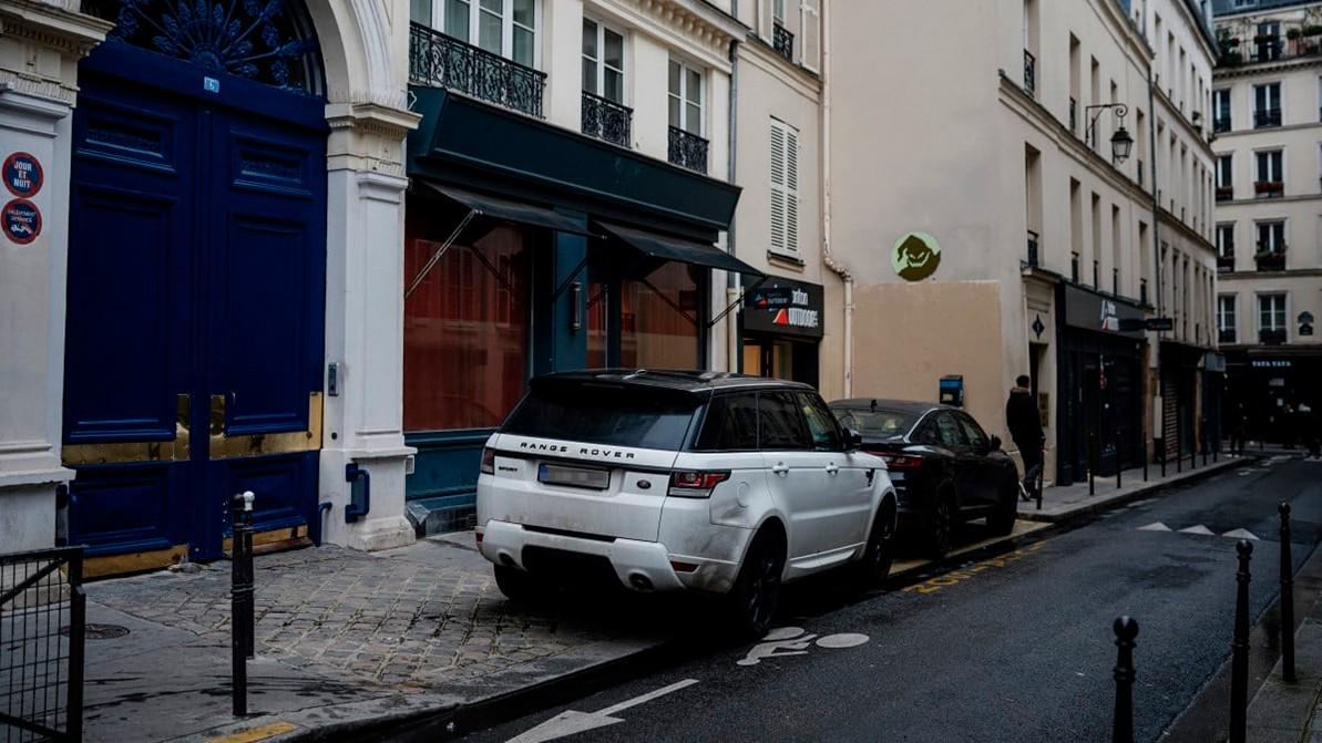 В Париже готовятся к запрету внедорожников и даже кроссоверов