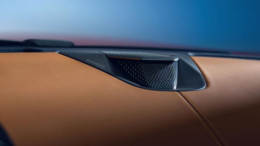 Новый флагман Aston Martin стал самым мощным в истории