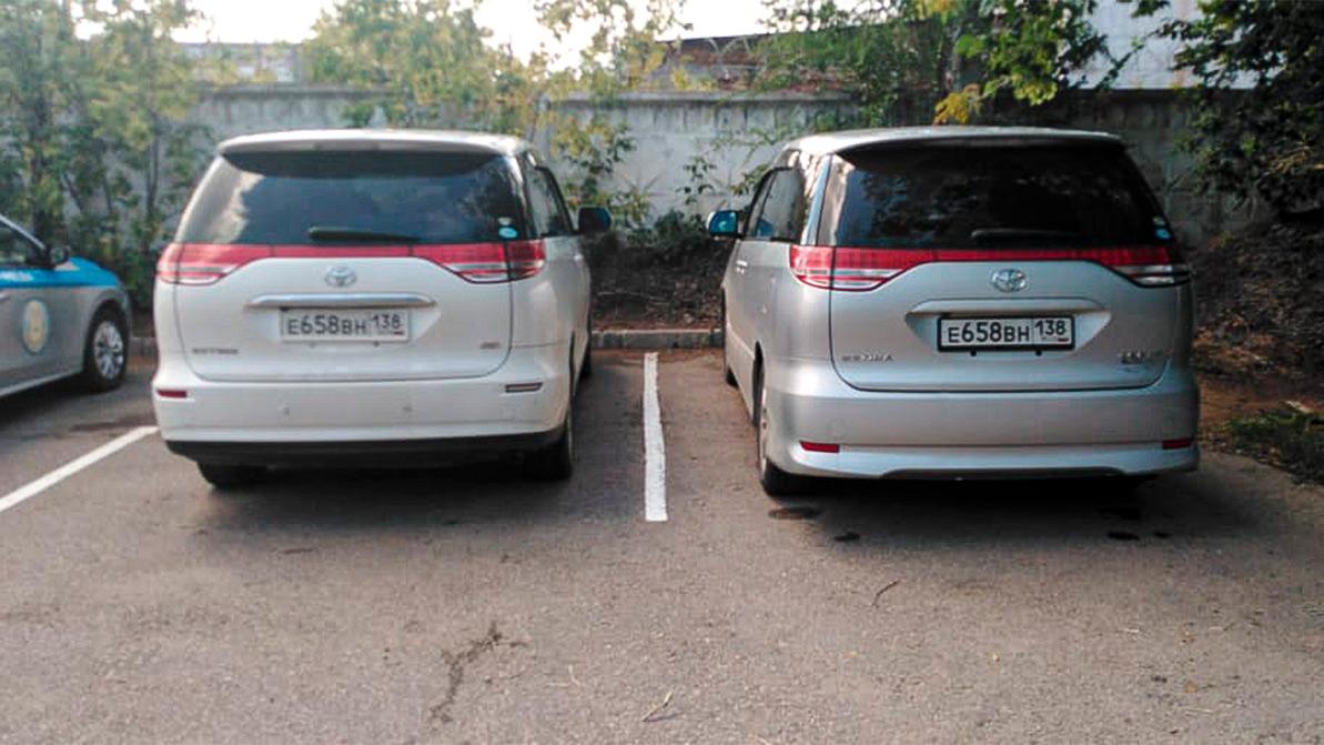 Три Toyota Estima с одинаковыми российскими госномерами обнаружили в РК