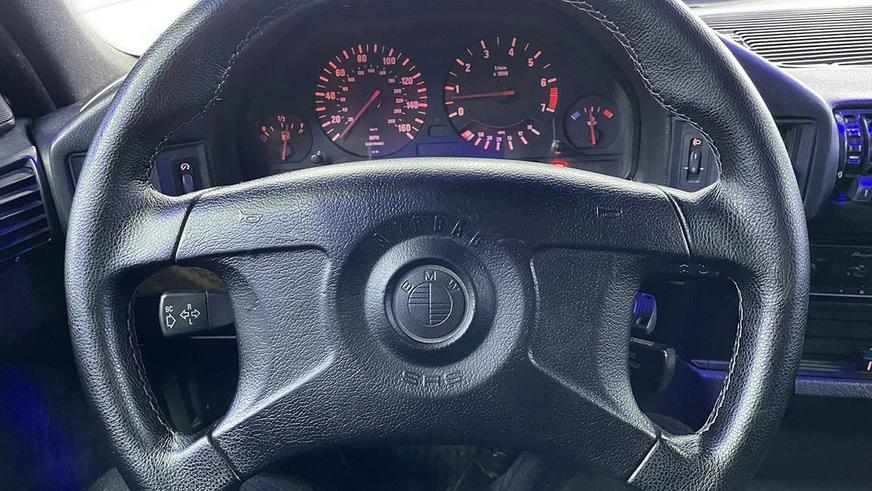 Редкие полноприводные низколёты на Kolesa.kz