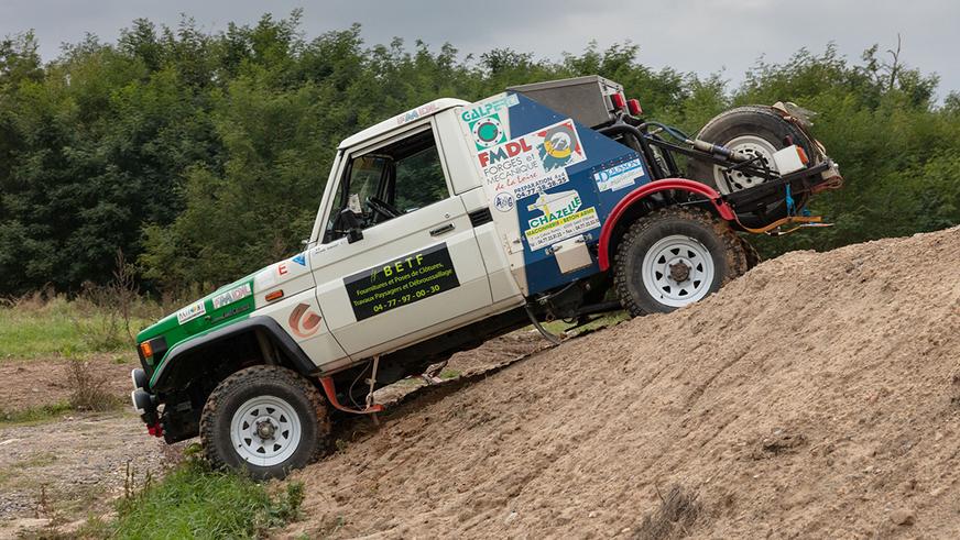 Старый Land Cruiser для «Дакара» пустят с молотка
