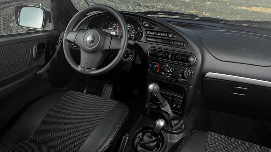 Такой могла стать Chevrolet Niva. Архивные фото