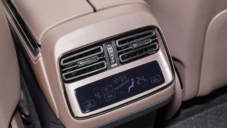 Представлено обновлённое семейство BYD Han: богаче и дешевле