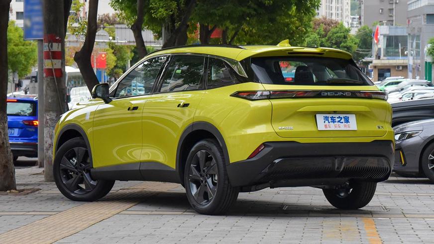 В России началась серийная сборка ещё одного “китайца”. Это BAIC X55