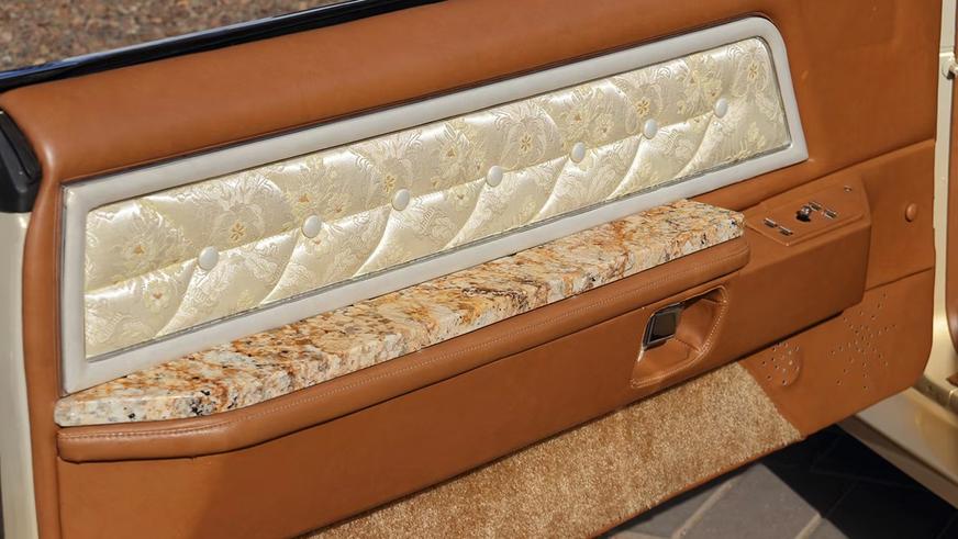 С молотка уйдёт старый Continental в образе Bugazzi Mark IV