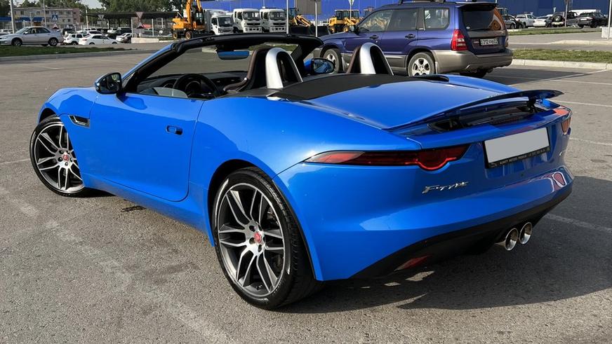 Jaguar F-Type 2018 года выпуска