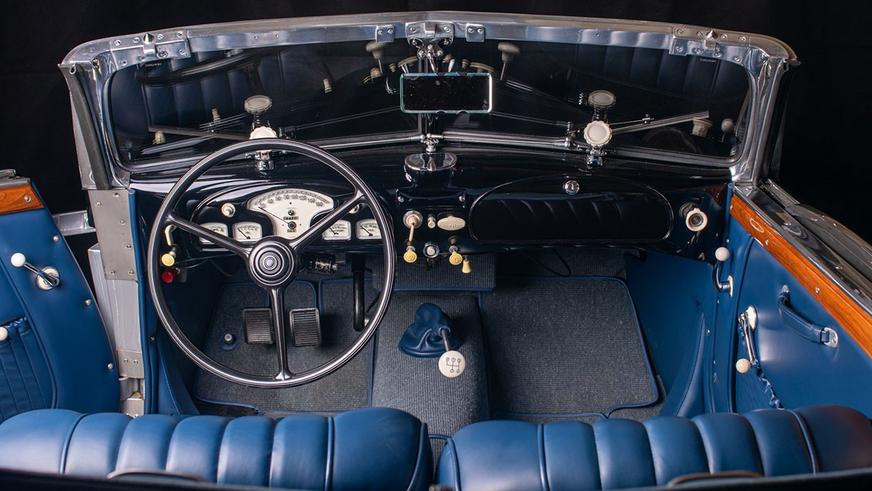 Довоенный BMW 327 выставили на торги в США