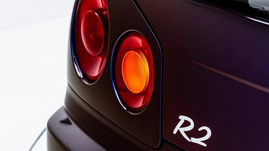 Один из самых редких Nissan Skyline GT-R появился в продаже в Дубае