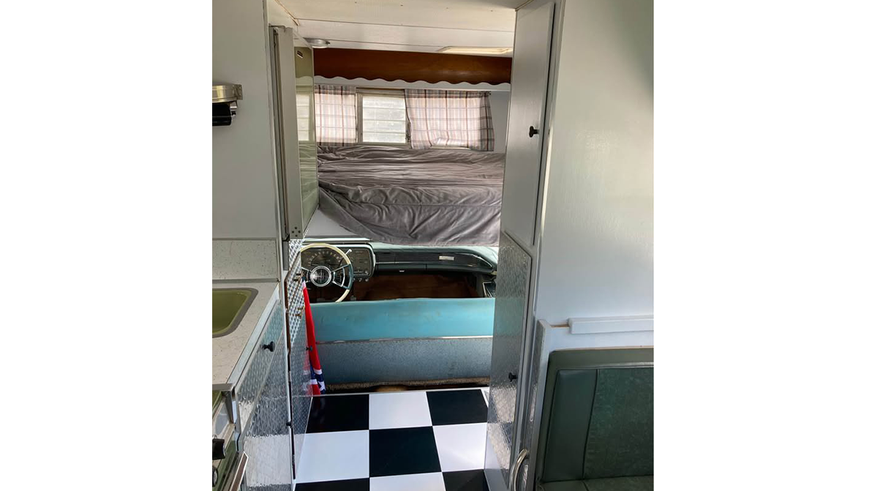 Редчайший кемпер на базе Lincoln замечен в продаже