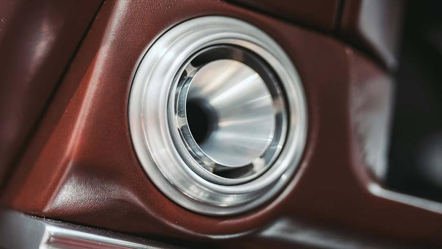 Jaguar XJS вернулся как карбоновый рестомод