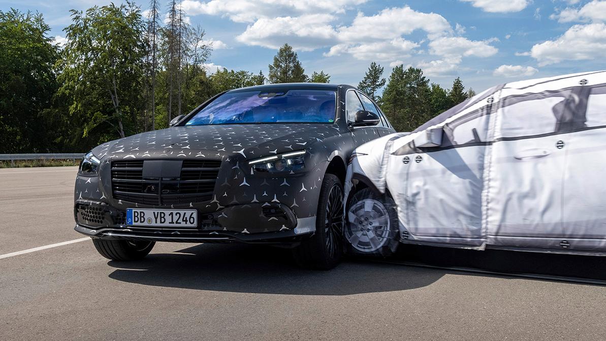 Mercedes-Benz S-Class W223 получит «прыгающую» подвеску, как у GLS