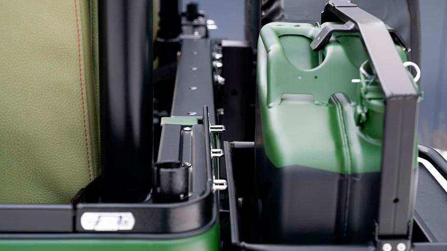 G-Class с мотором 6.2 оценили в 240 000 долларов