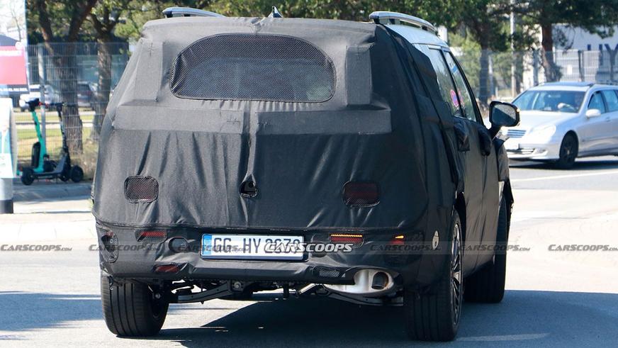 Новый Hyundai Santa Fe показал оптику в стиле бюджетного Exter