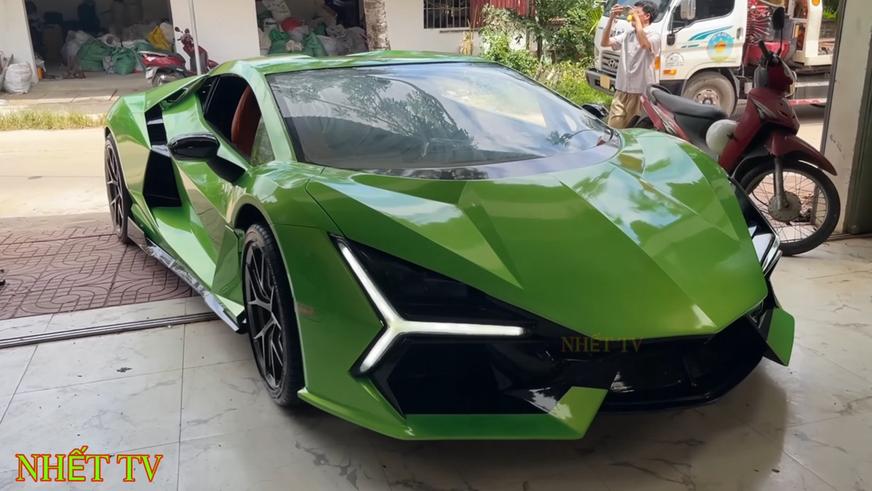 Реплику Lamborghini из старого Nissan создали во Вьетнаме