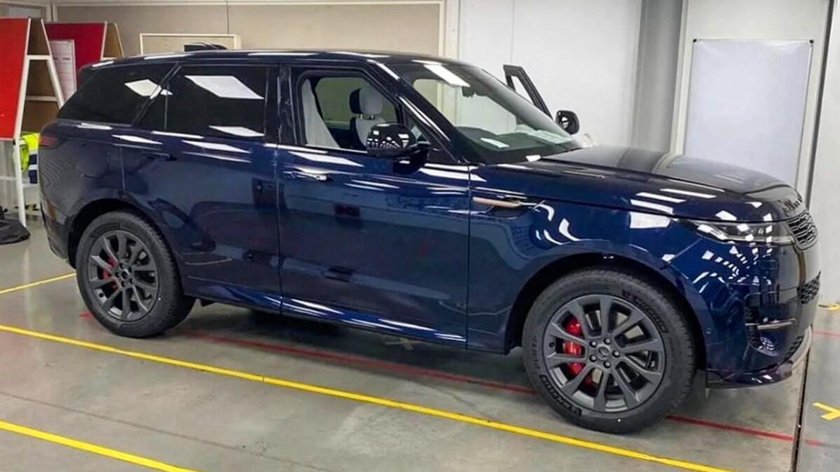Жаңа Range Rover Sport камуфляжсыз жүр