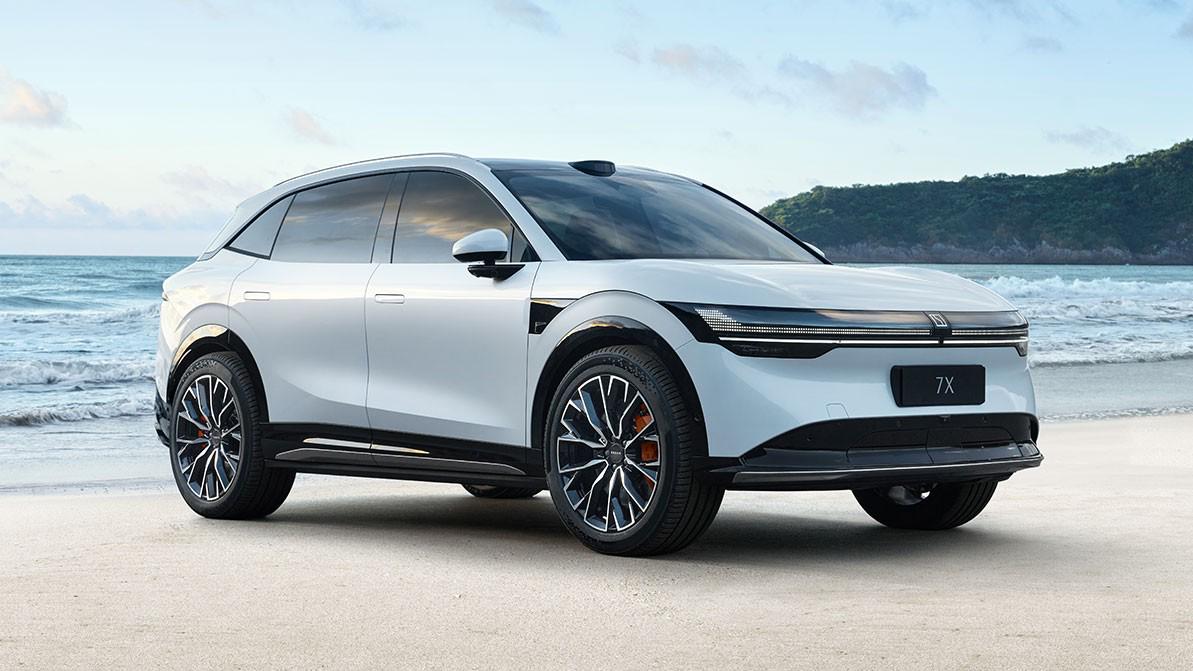 Представлен семейный электрокроссовер Zeekr 7X