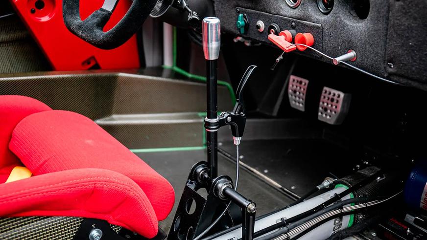 Уникальную F40 продают недорого, но это не совсем Ferrari