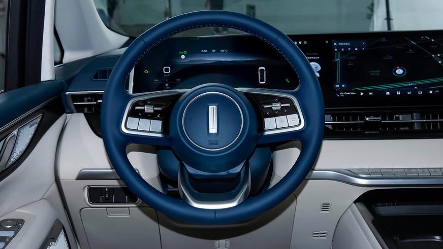 У Great Wall появился роскошный минивэн