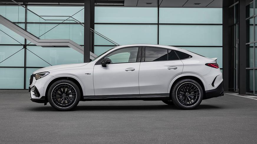 Кросс-купе Mercedes-Benz GLC получило сразу две версии от AMG