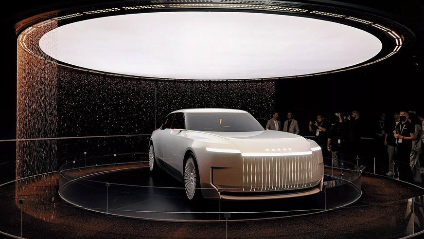 Китайский суперлюкс от бывшего дизайнера Rolls-Royce Китайский суперлюкс от бывшего дизайнера Rolls-Royce