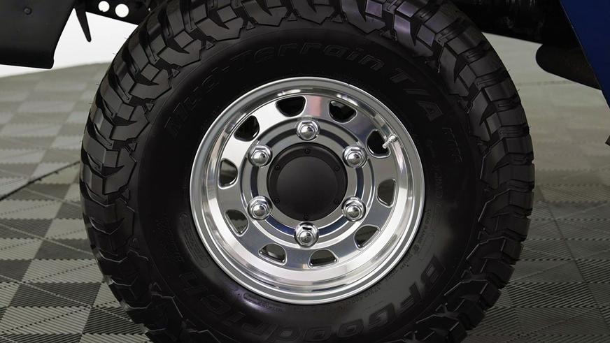 Редчайший Toyota Mega Cruiser не вызвал ажиотажа на аукционе