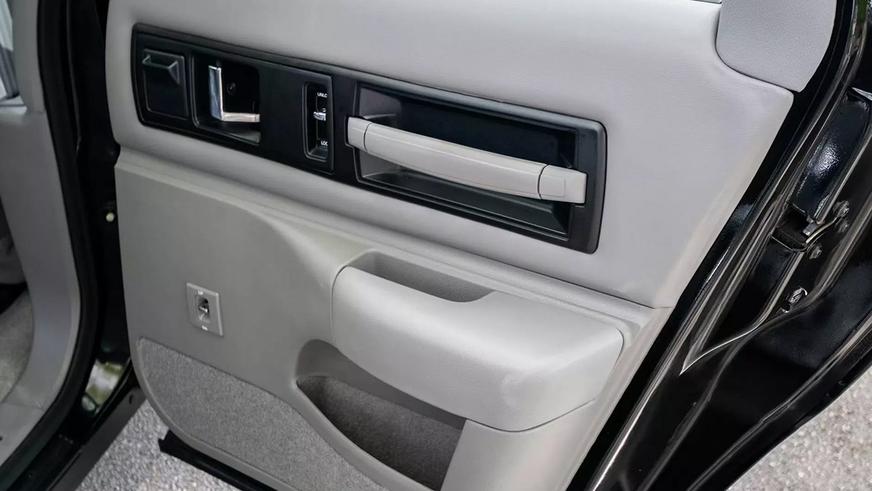 В США нашли практически новый Chevrolet Impala SS
