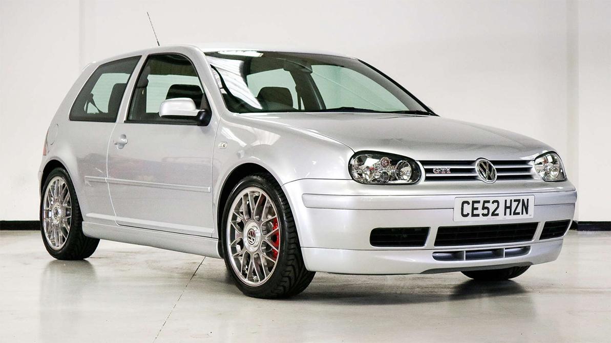 В Англии выставили на продажу VW Golf IV «в масле»