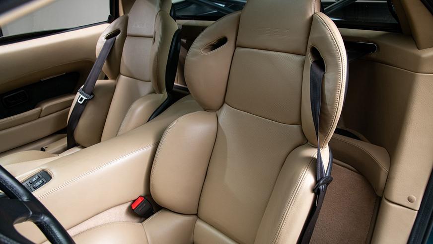 С молотка уйдёт самый быстрый суперкар 1990-х — он практически новый