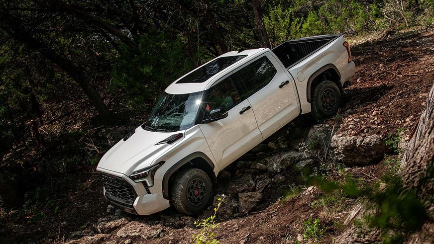 Toyota отзывает новые Tundra и Sequoia