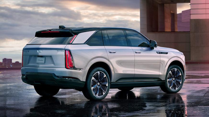 Первый Cadillac Escalade IQ продали вчетверо дороже заводской цены