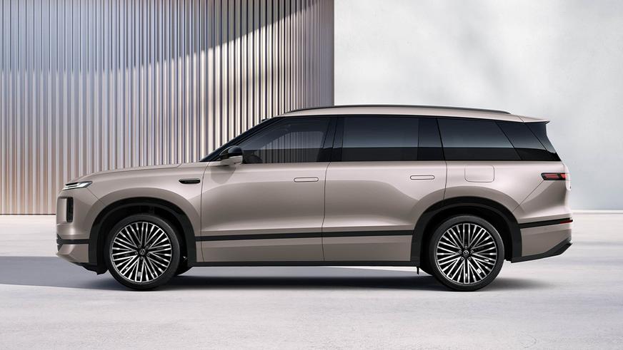 Volkswagen ID. Era 9X: каким получился большой гибрид для Китая