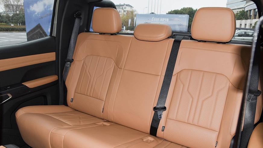 У Chery появился недорогой электропикап