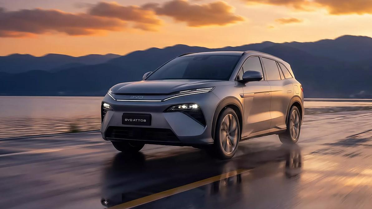 Гибрид BYD Atto 8 поступит в продажу в Казахстане в 2026 году