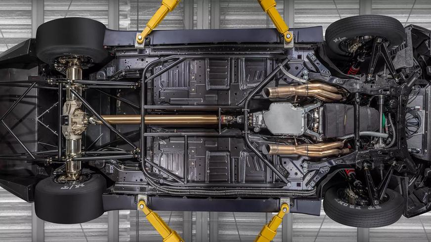 Dodge Charger всё же получил V8, но ездить на нём по дорогам нельзя