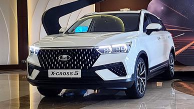 Bestune T77 превратили в Lada X-cross 5