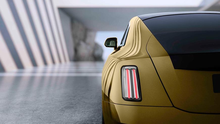 Rolls-Royce показала свой первый электромобиль