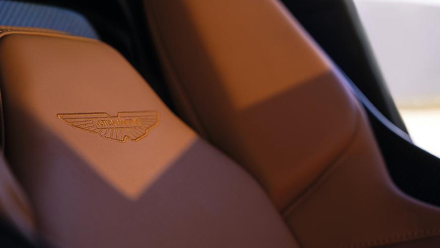 Новый Aston Martin DB12 оставили без V12