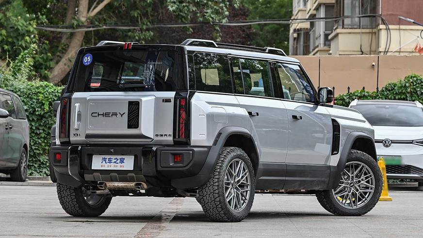 Chery выпустила гибридный кроссовер с брутальной внешностью