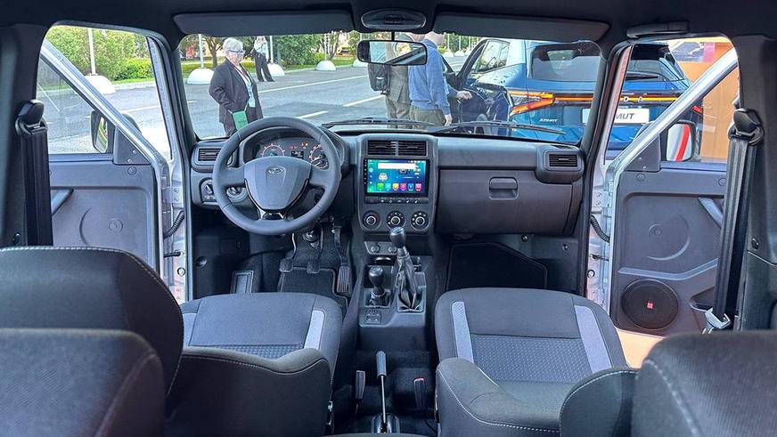 Lada Niva Legend получила водительский эйрбэг и новый мотор
