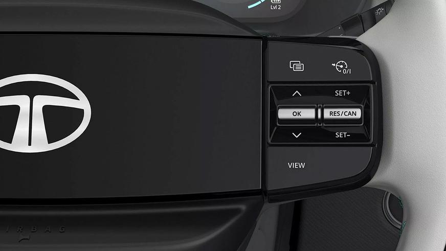 Tata Punch EV подешевел на треть после обновления