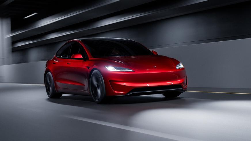 Tesla Model 3 Performance обновилась